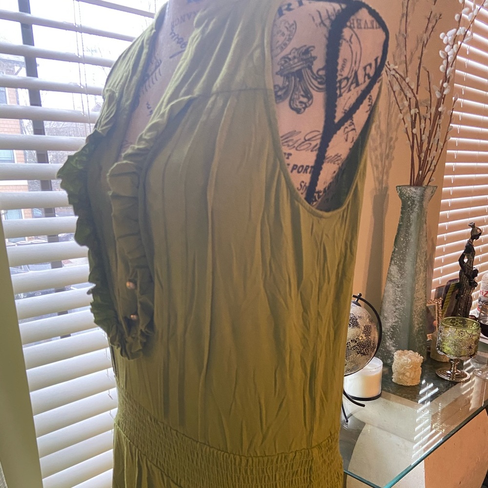 Dress - Picture 2 of 5